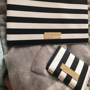 Mary Kay card case and zipper pouch